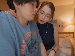 Tất đen, giày cao gót, chân dài, sếp nữ, sex nồng nhiệt trong khách sạn khi đi công tác, nhiều loại oral sex big cock