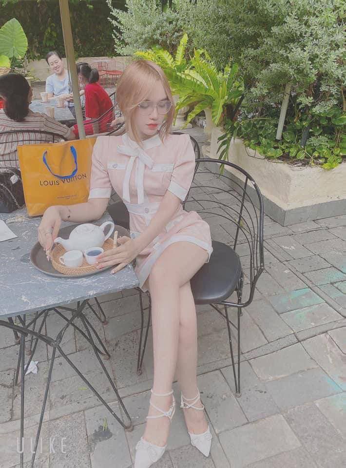 Người chồng thất nghiệp, vợ đi làm thêm và cậu sinh viên may mắn